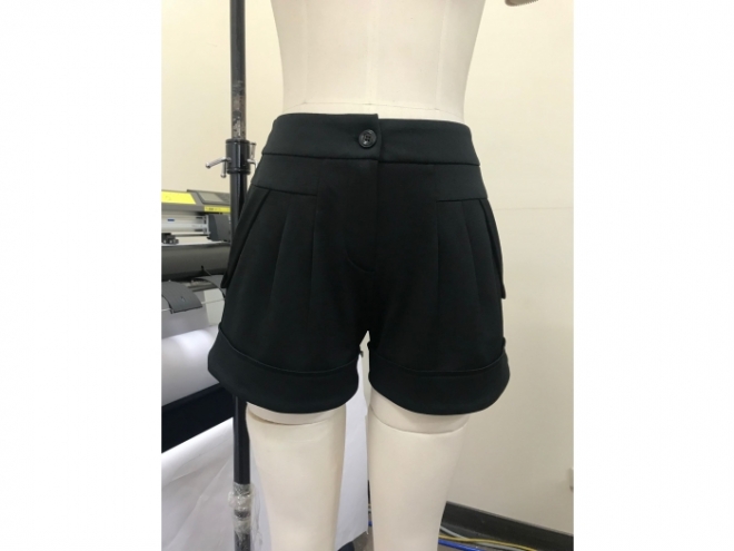 20-S0013F Elater Short Pants Series (Woman) front